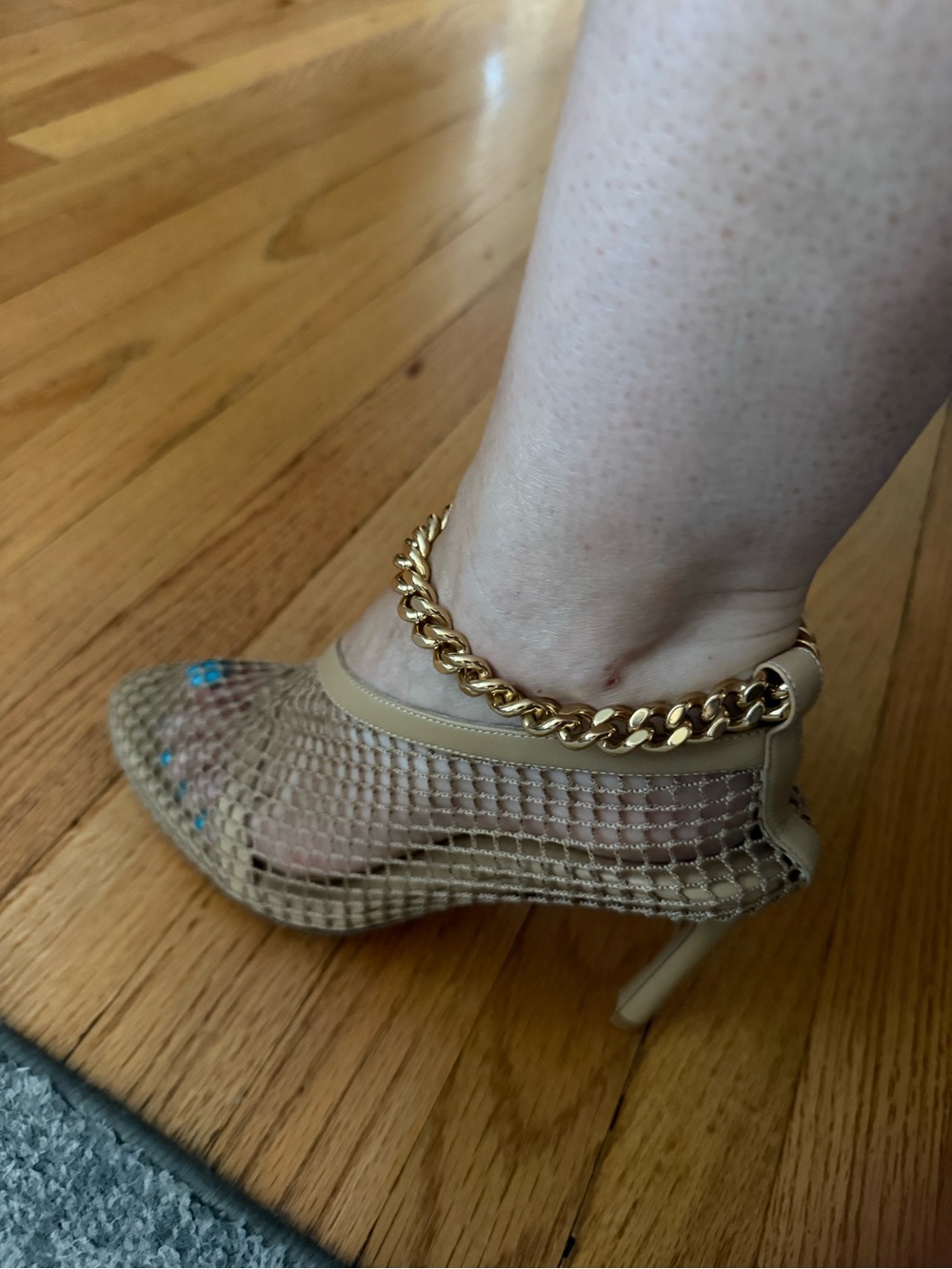 Bottega Veneta Mesh Calfskin Chain Stretch Pump 36 Beige - Picture 7 of 7